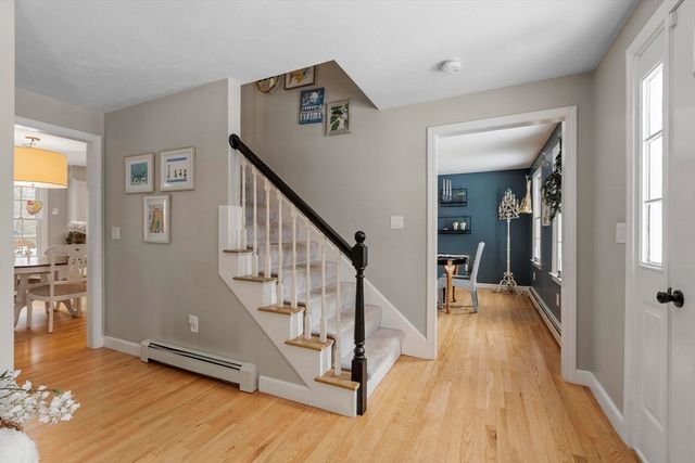 99 Flagler Dr, Holden, MA 01520