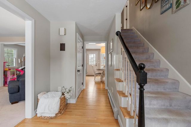 99 Flagler Dr, Holden, MA 01520