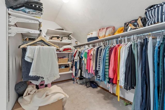 99 Flagler Dr, Holden, MA 01520