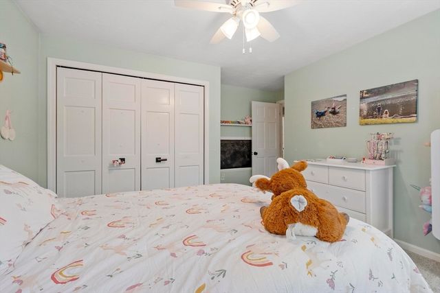 99 Flagler Dr, Holden, MA 01520