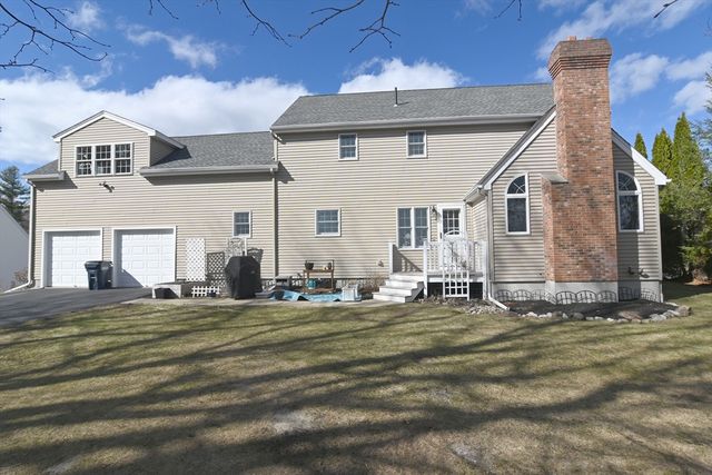 99 Flagler Dr, Holden, MA 01520