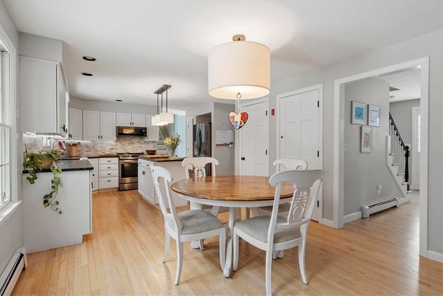 99 Flagler Dr, Holden, MA 01520