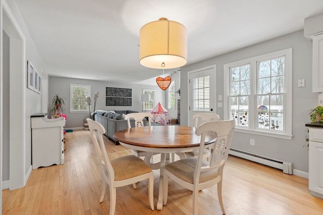 99 Flagler Dr, Holden, MA 01520