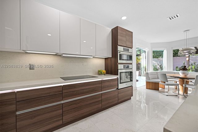 10957 NW 73rd Ter, Doral, FL 33178