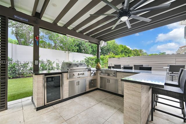 10957 NW 73rd Ter, Doral, FL 33178