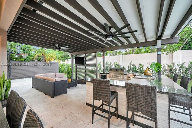 10957 NW 73rd Ter, Doral, FL 33178
