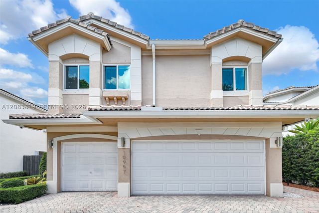 10957 NW 73rd Ter, Doral, FL 33178