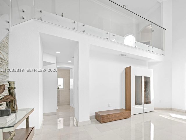 10957 NW 73rd Ter, Doral, FL 33178