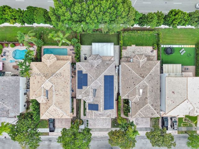 10957 NW 73rd Ter, Doral, FL 33178