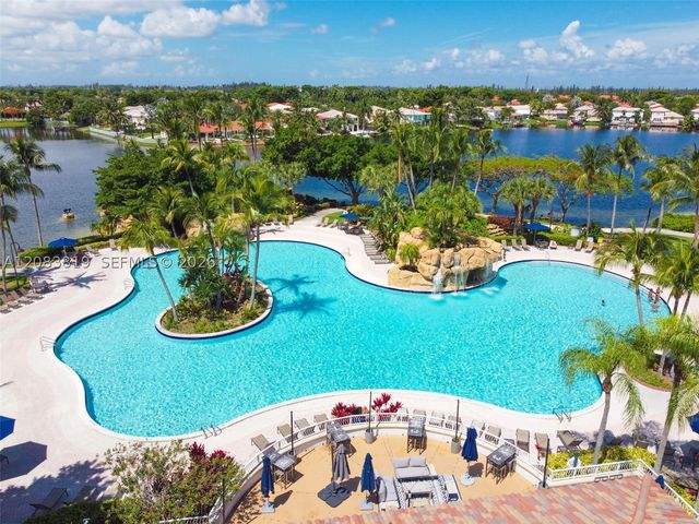 10957 NW 73rd Ter, Doral, FL 33178