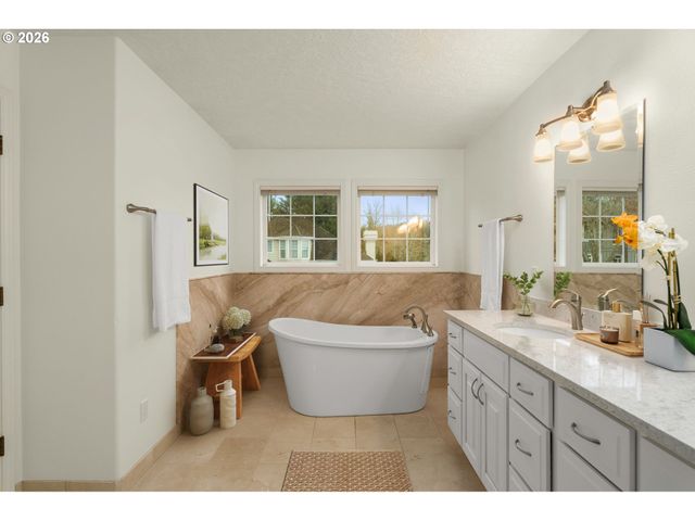 1323 Nw MAYFIELD Rd, Portland, OR 97229