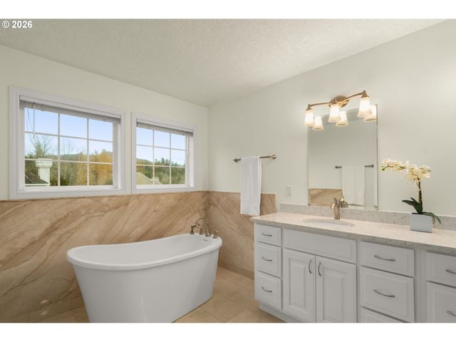 1323 Nw MAYFIELD Rd, Portland, OR 97229