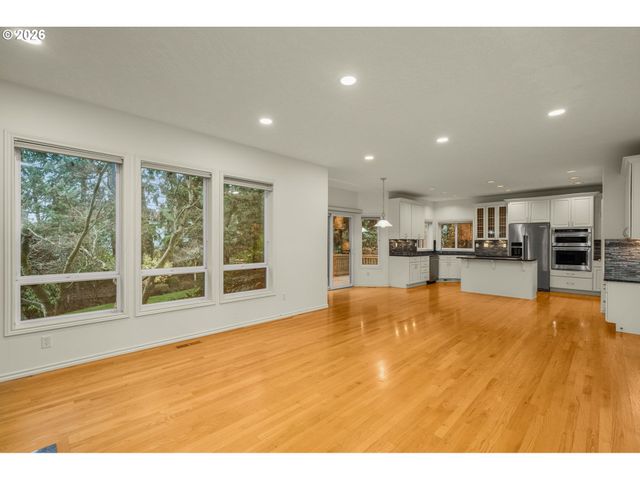 1323 Nw MAYFIELD Rd, Portland, OR 97229