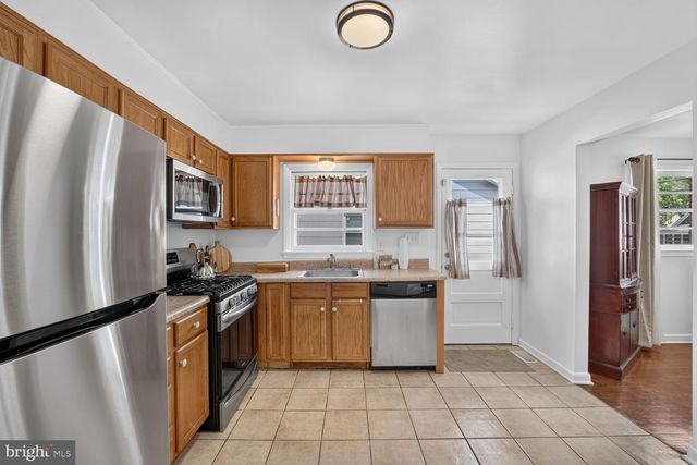 6402 GATEWAY BLVD, District Heights, MD 20747