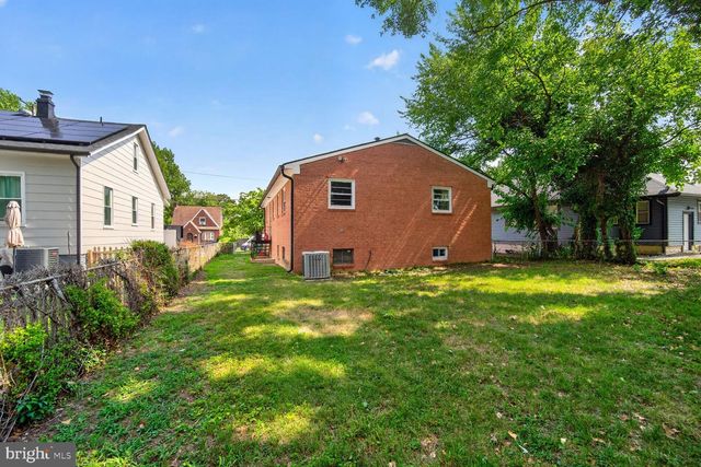 6402 GATEWAY BLVD, District Heights, MD 20747