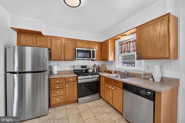 6402 GATEWAY BLVD, District Heights, MD 20747