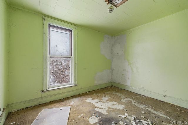 364 9th Street, Niagara Falls, NY 14303