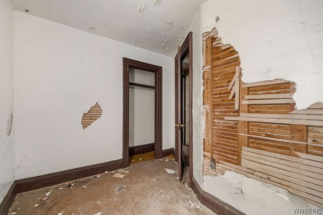 364 9th Street, Niagara Falls, NY 14303