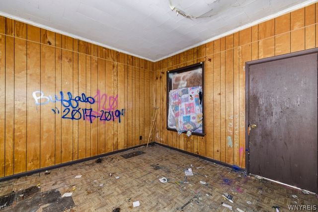 364 9th Street, Niagara Falls, NY 14303