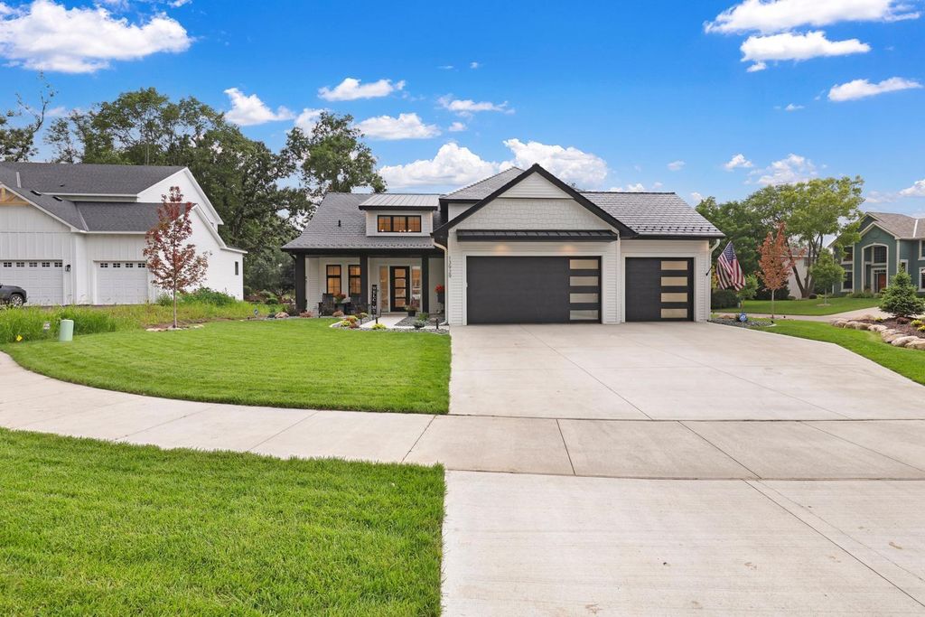 4951 Parkside Circle, Eagan, MN 55123 — photo 3