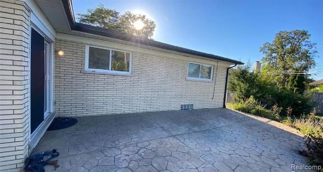 4867 Shell Court, Warren, MI 48091