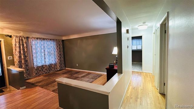 4867 Shell Court, Warren, MI 48091