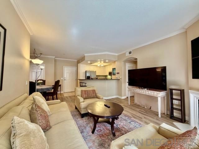 4155 Executive E310, La Jolla, CA 92037
