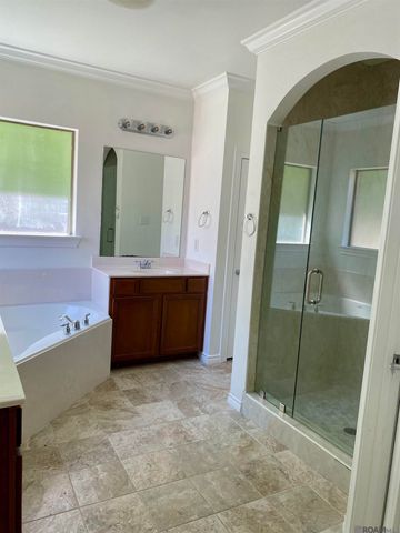 2500 Pine Thicket Ave, Zachary, LA 70791