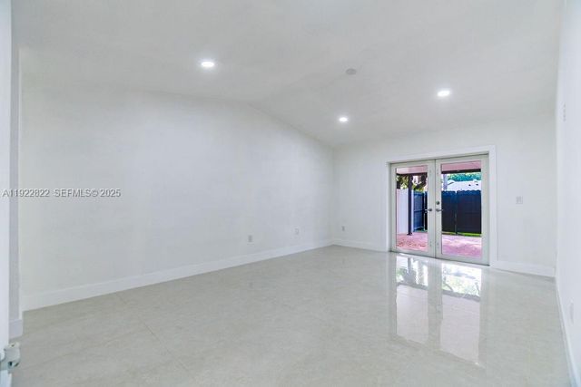 5240 SW 139th Pl, Miami, FL 33175