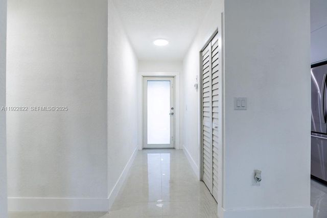 5240 SW 139th Pl, Miami, FL 33175