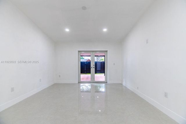 5240 SW 139th Pl, Miami, FL 33175