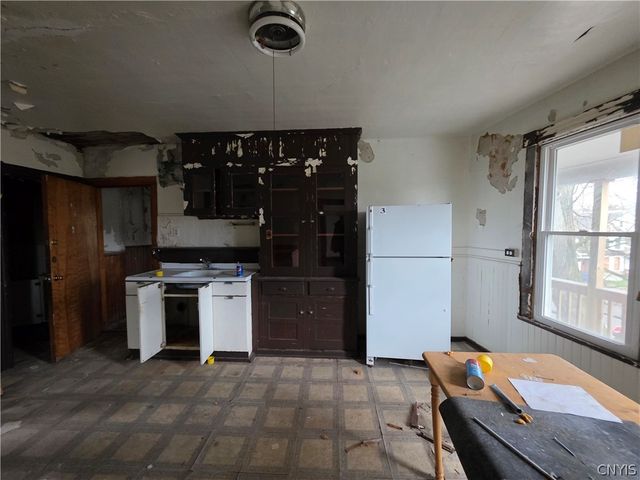 314 Nichols, Utica, NY 13501