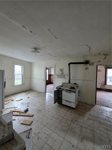 314 Nichols, Utica, NY 13501