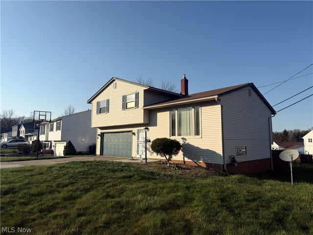 24881 Ridgeline Drive, Bedford Heights, OH 44146