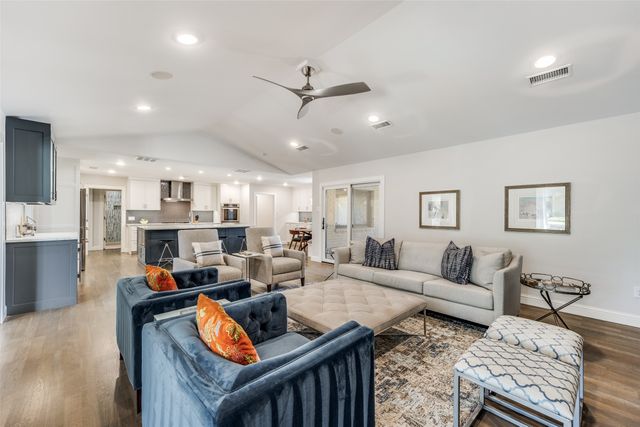 3851 Regent Drive, Dallas, TX 75229