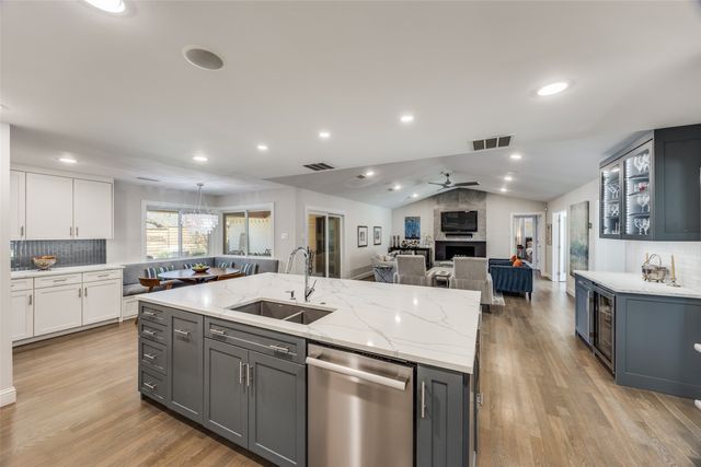 3851 Regent Drive, Dallas, TX 75229