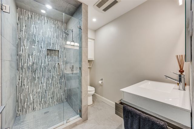 3851 Regent Drive, Dallas, TX 75229