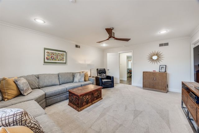 3851 Regent Drive, Dallas, TX 75229