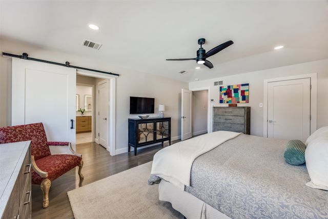 3851 Regent Drive, Dallas, TX 75229