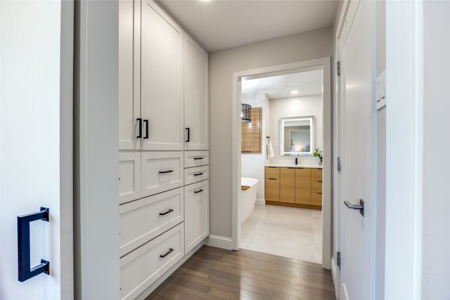 3851 Regent Drive, Dallas, TX 75229