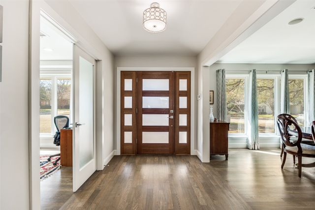 3851 Regent Drive, Dallas, TX 75229