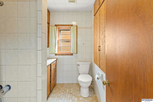 2134 N D Street, Fremont, NE 68025