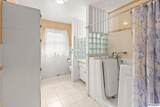 2134 N D Street, Fremont, NE 68025