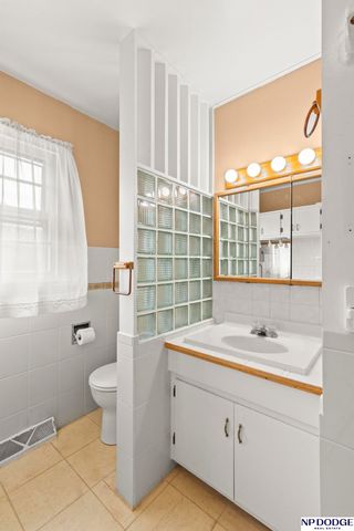 2134 N D Street, Fremont, NE 68025