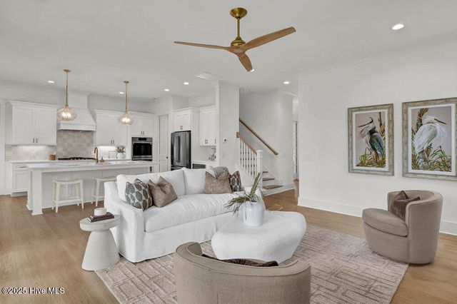 324 Grayhawk Circle, Wilmington, NC 28411