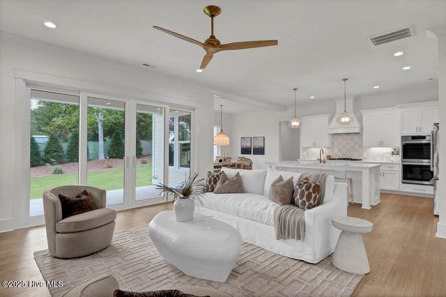 324 Grayhawk Circle, Wilmington, NC 28411