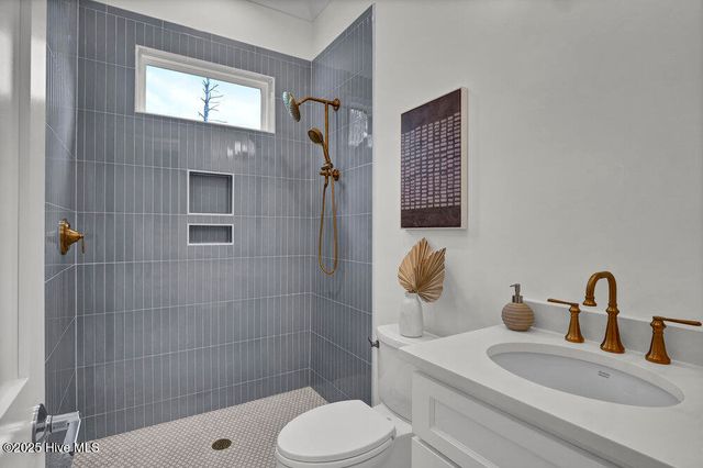 324 Grayhawk Circle, Wilmington, NC 28411