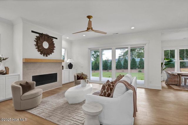 324 Grayhawk Circle, Wilmington, NC 28411