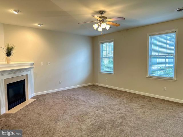 207 SPRINGMONT DR, Reading, PA 19610