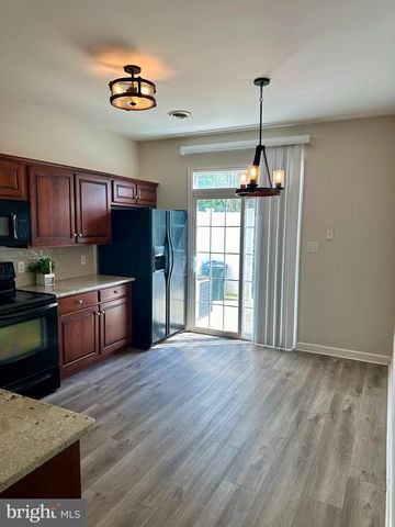 207 SPRINGMONT DR, Reading, PA 19610